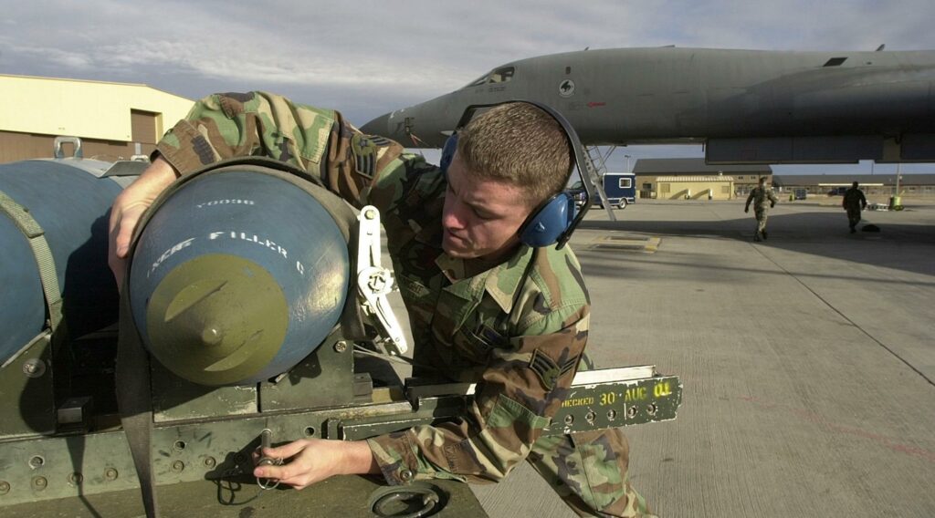 US prepares jamming devices targeting Russia, China satellites