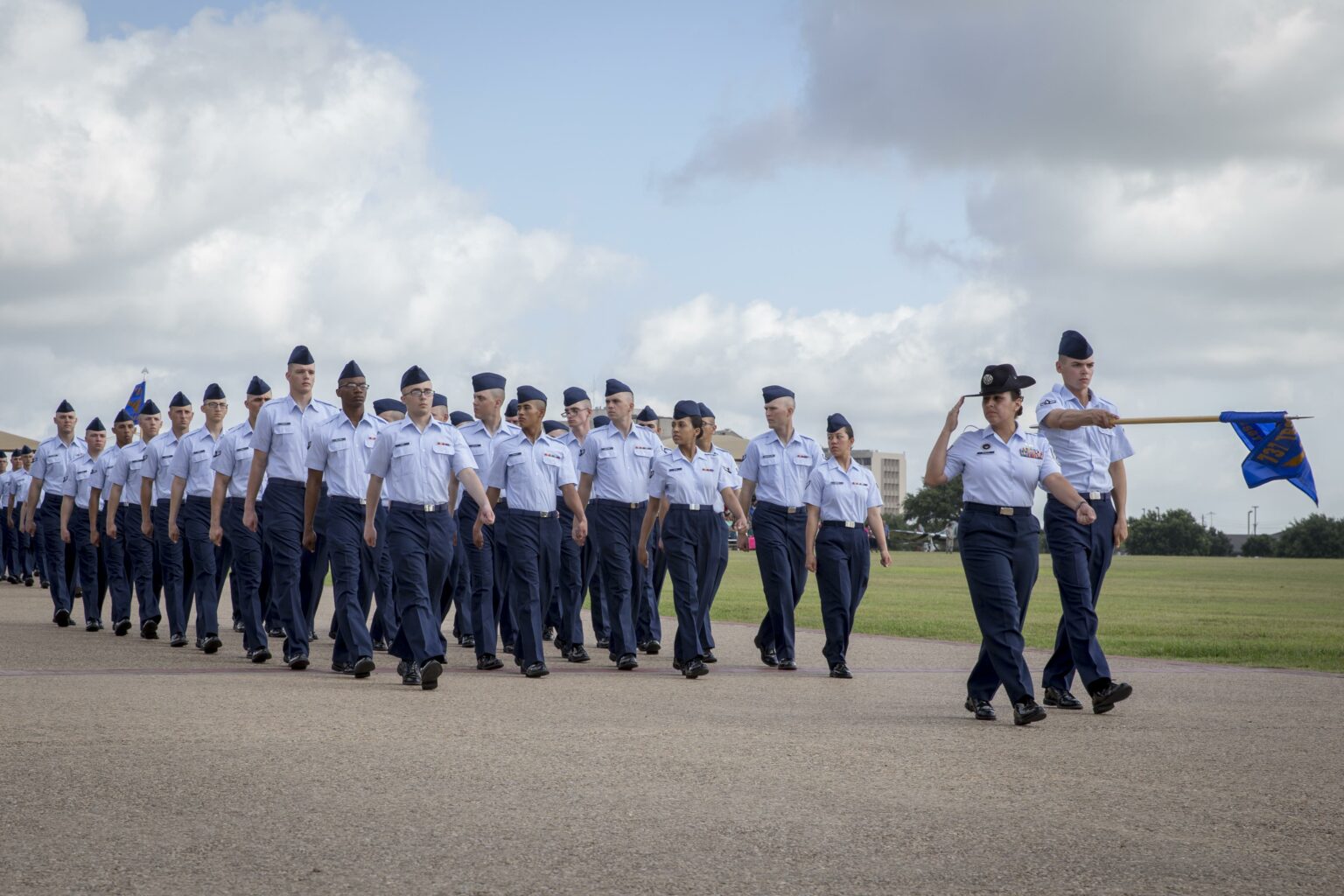 Air Force basic trainees required to carry rifle for first time in years