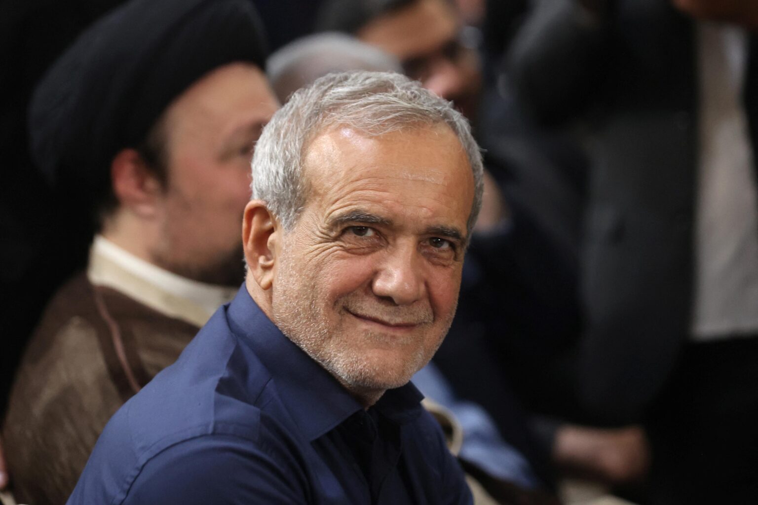Iran’s Pezeshkian Seeks to Cement Ties in Iraq on His First Trip Abroad as President