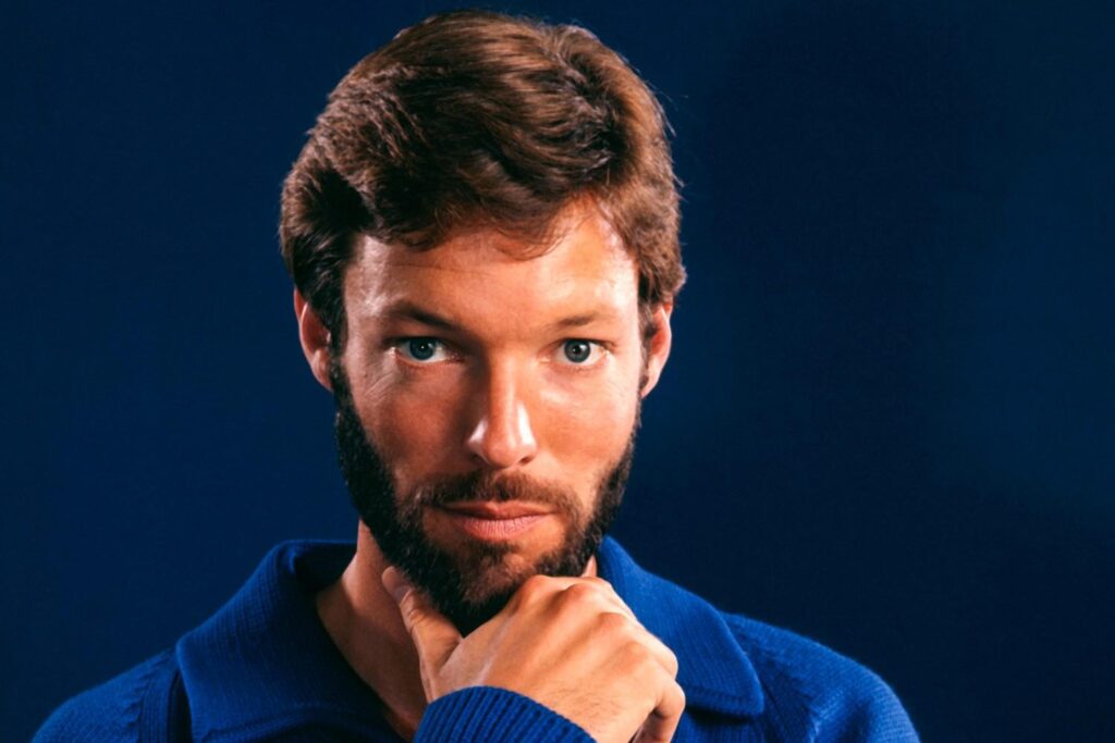 Richard Chamberlain, TV Actor and Korean War Veteran, Dies at 90