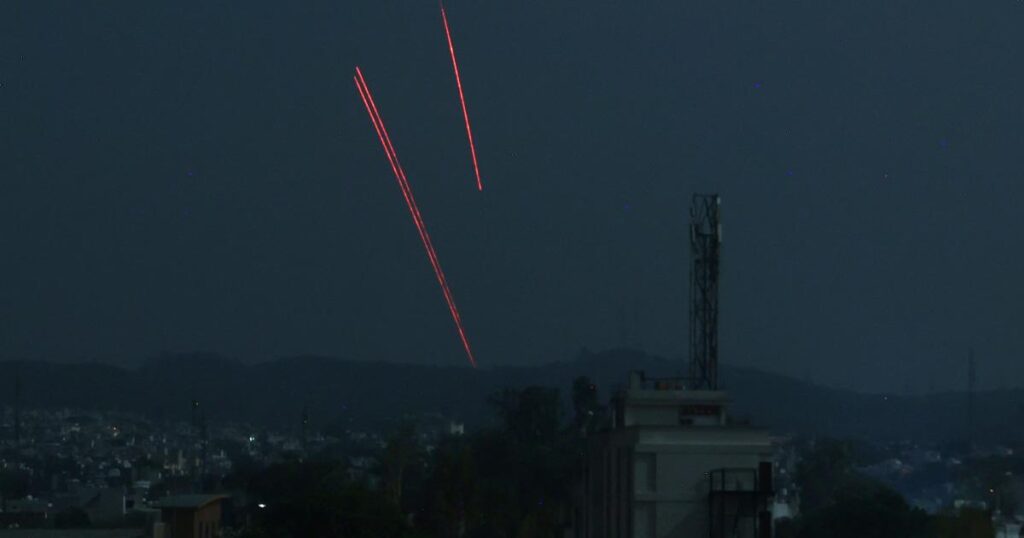 Today’s D Brief: Russia’s barrage; India-Pakistan ceasefire; SOCOM gear; Qatar’s proposed gift; And a bit more.