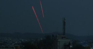 Today’s D Brief: Russia’s barrage; India-Pakistan ceasefire; SOCOM gear; Qatar’s proposed gift; And a bit more.