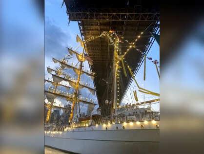 Vigil Held for Fallen Sailors Aboard Mexican Navy Ship that Crashed into Brooklyn Bridge